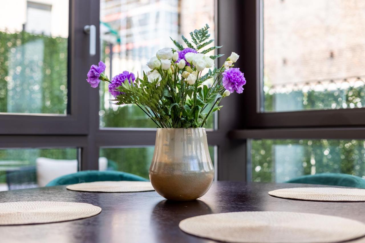 Nj Hotels & Apartments San Pietro All'Orto 6 Milano Ngoại thất bức ảnh