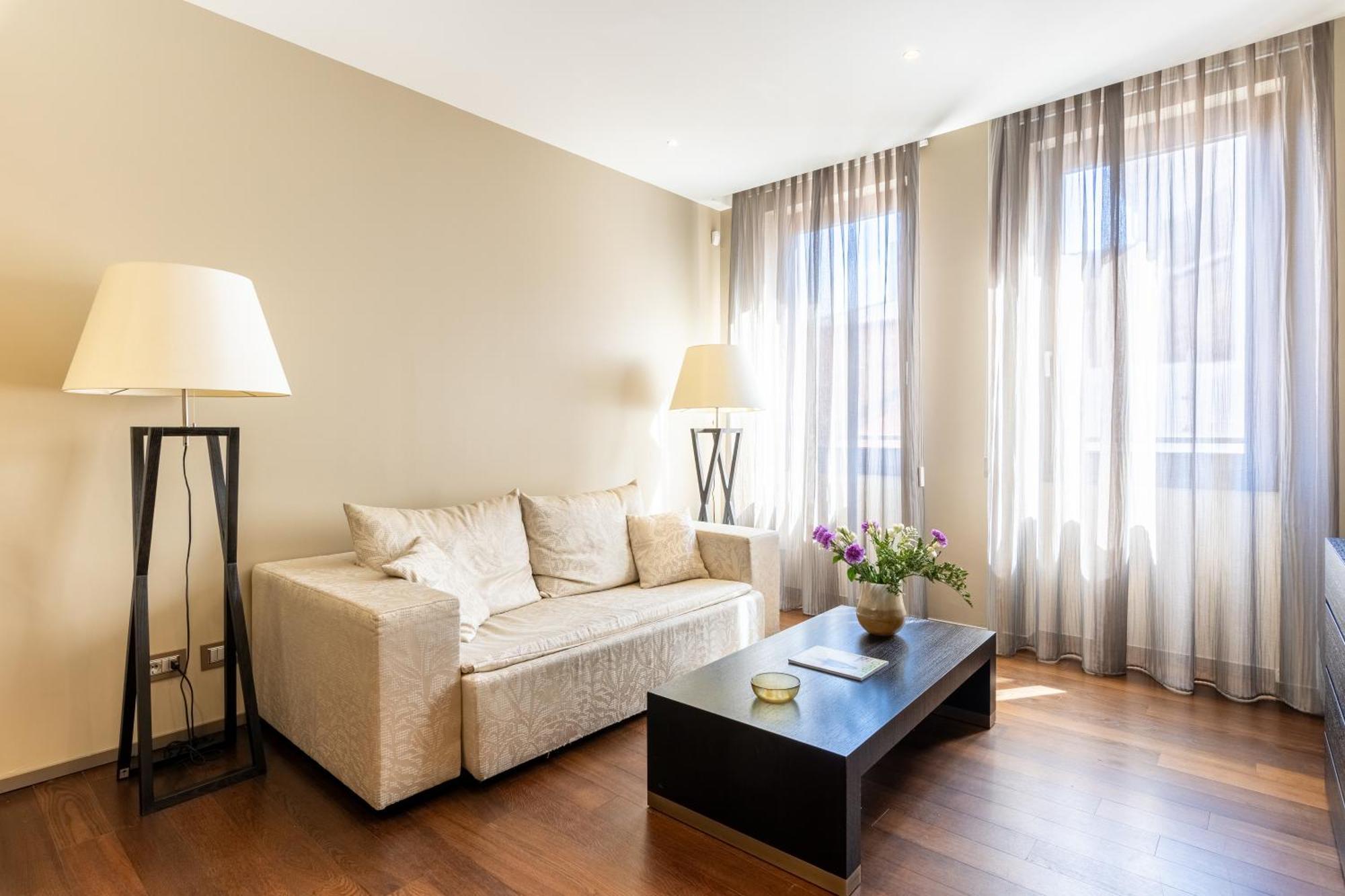 Nj Hotels & Apartments San Pietro All'Orto 6 Milano Ngoại thất bức ảnh