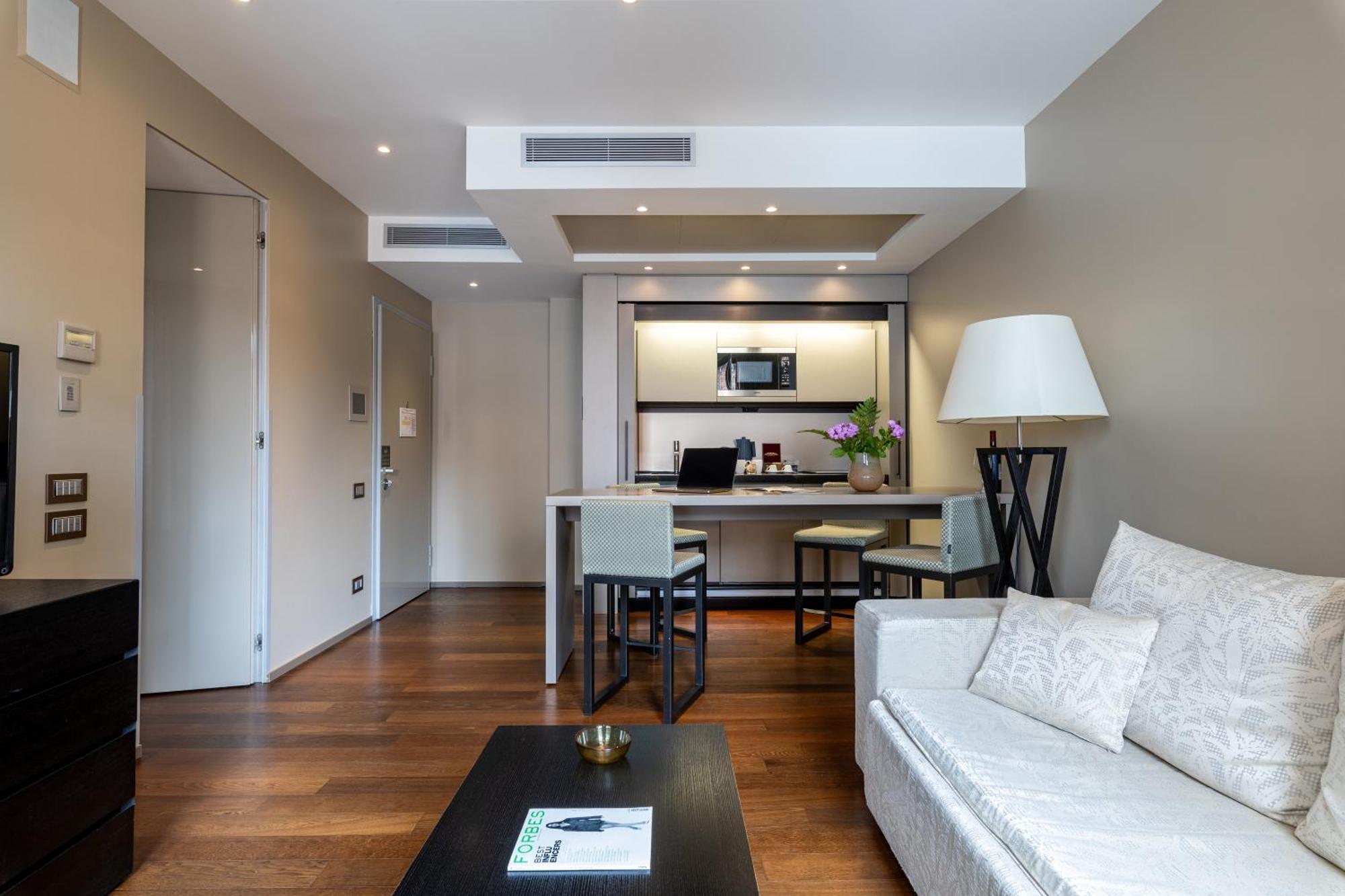 Nj Hotels & Apartments San Pietro All'Orto 6 Milano Ngoại thất bức ảnh