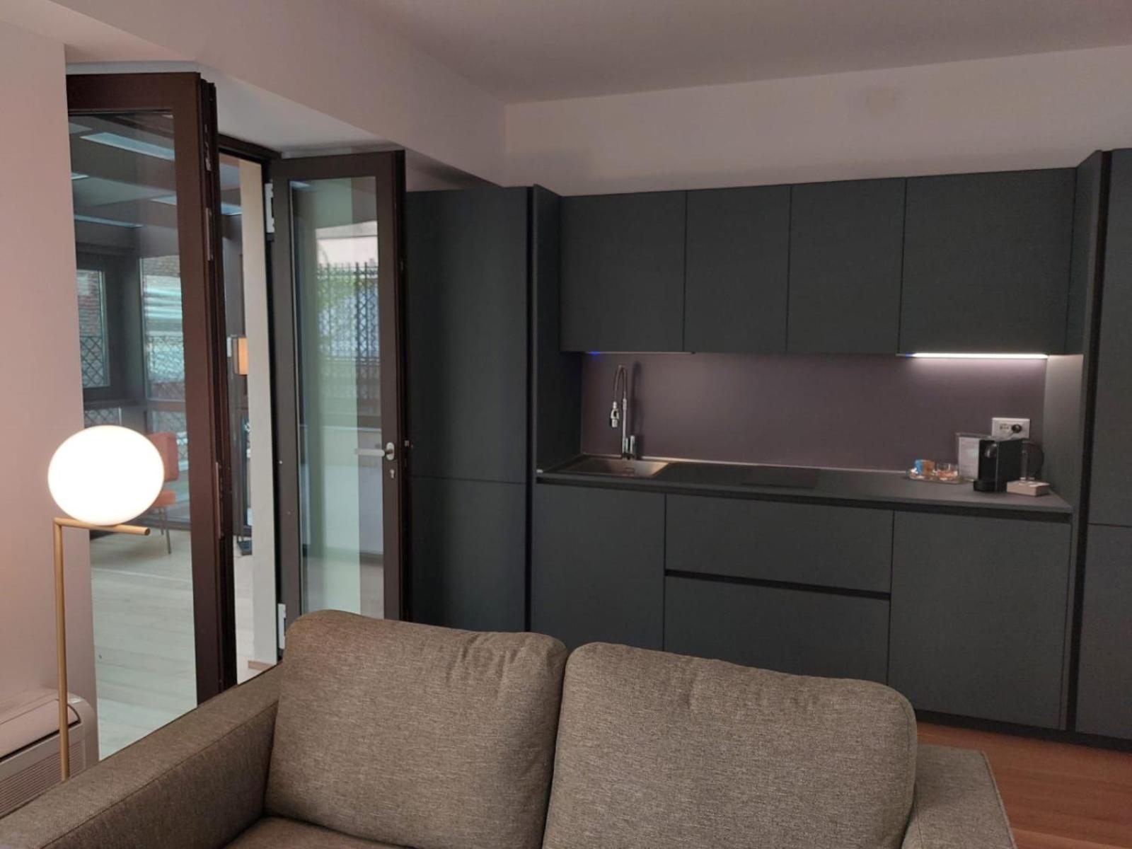 Nj Hotels & Apartments San Pietro All'Orto 6 Milano Ngoại thất bức ảnh