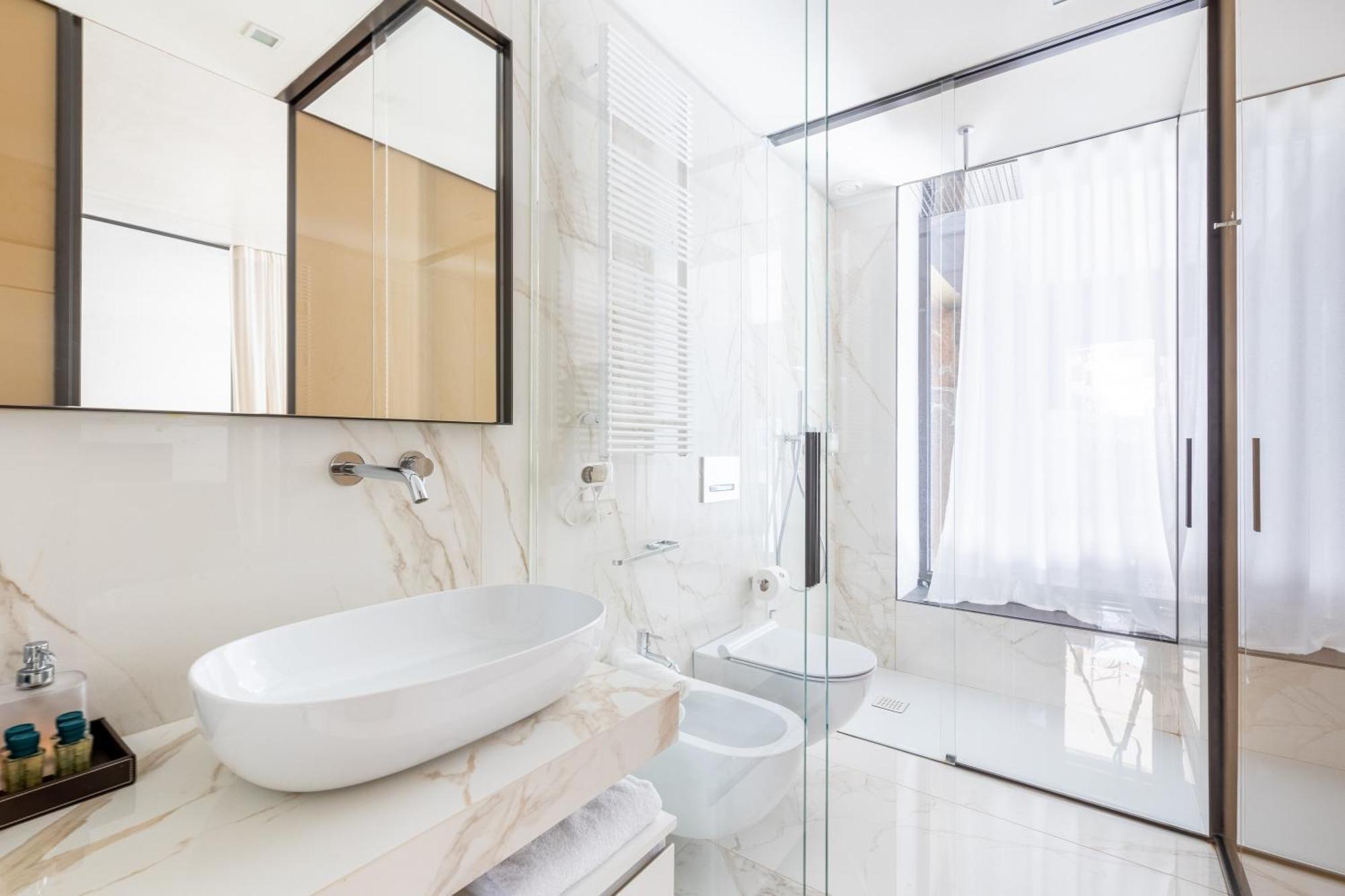 Nj Hotels & Apartments San Pietro All'Orto 6 Milano Ngoại thất bức ảnh