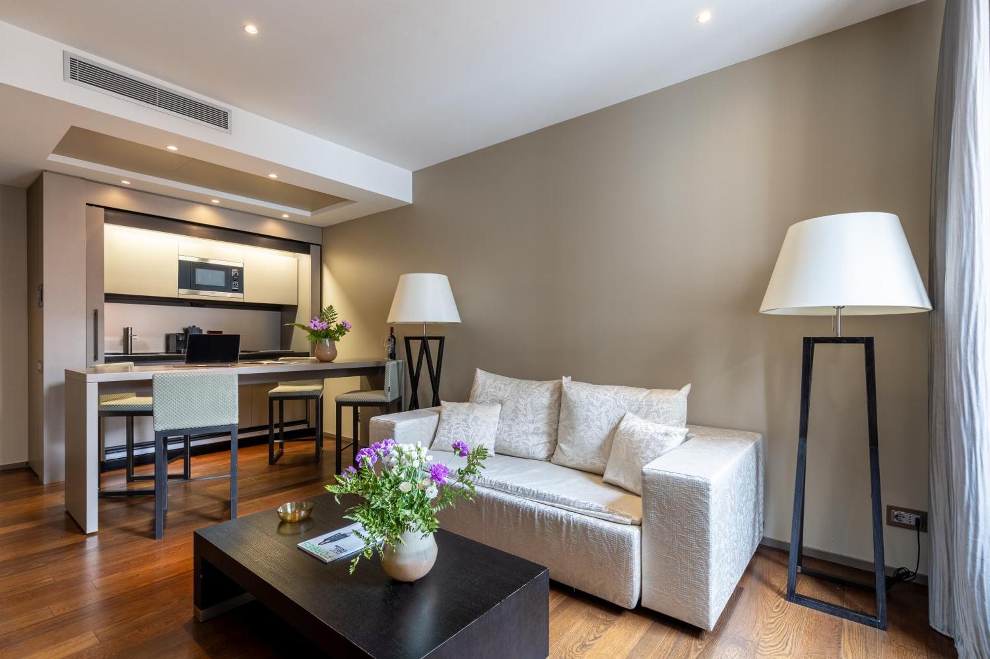 Nj Hotels & Apartments San Pietro All'Orto 6 Milano Ngoại thất bức ảnh