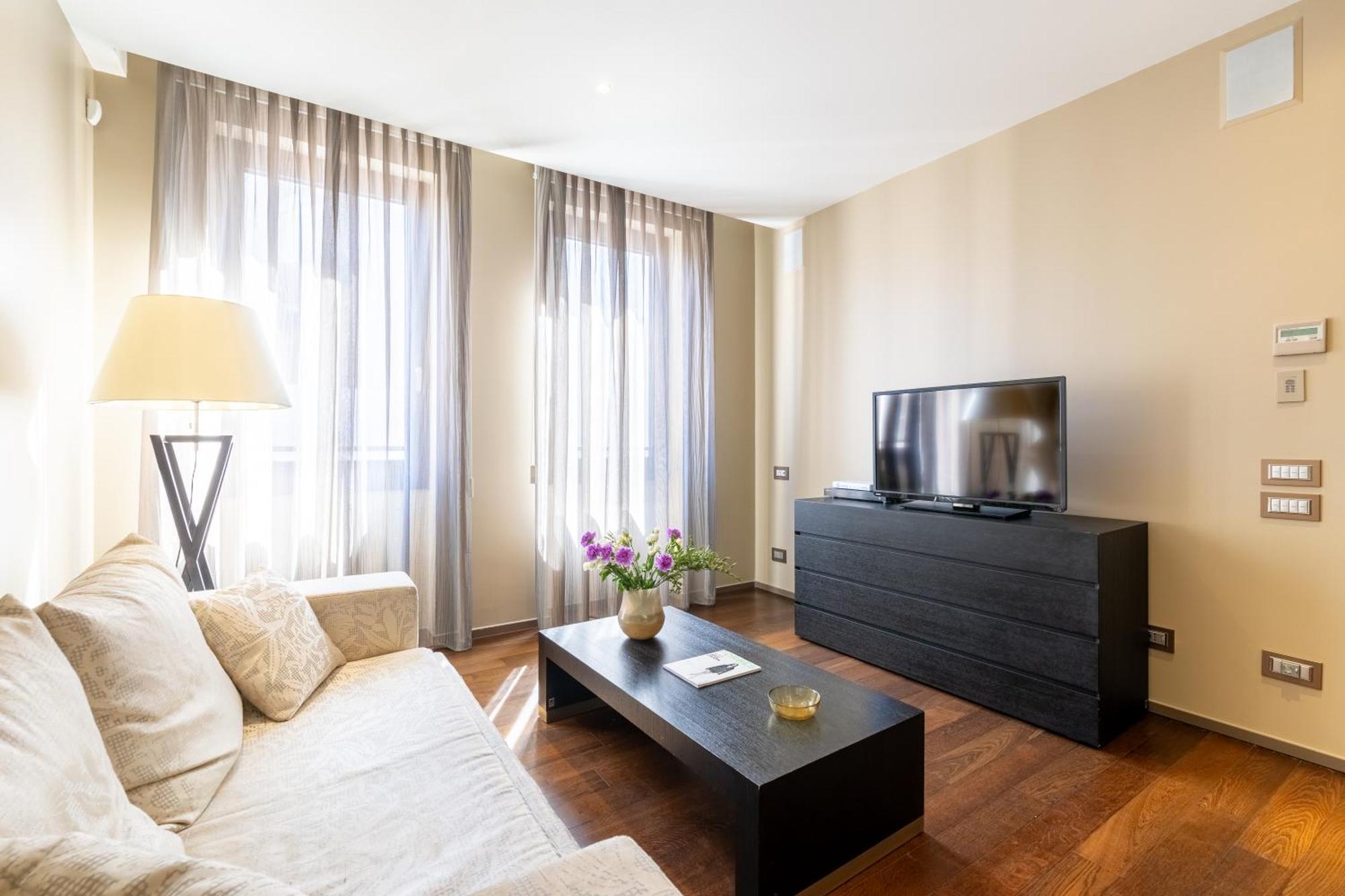 Nj Hotels & Apartments San Pietro All'Orto 6 Milano Ngoại thất bức ảnh