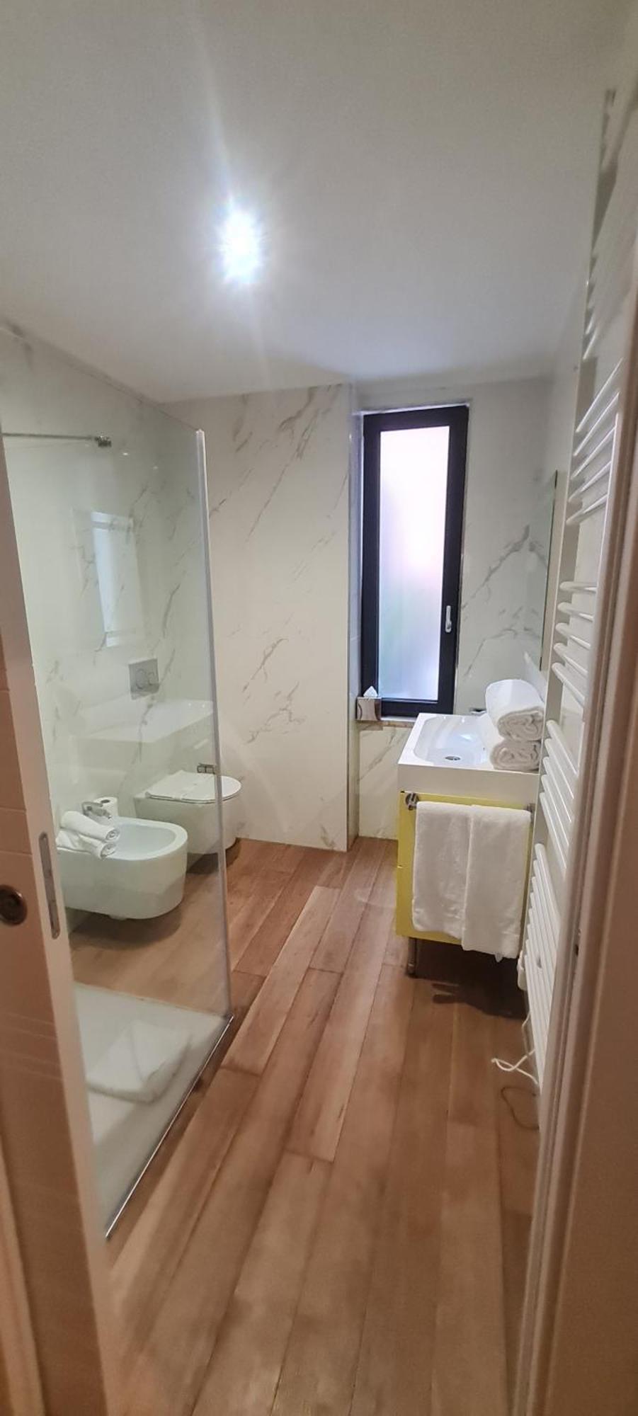 Nj Hotels & Apartments San Pietro All'Orto 6 Milano Ngoại thất bức ảnh