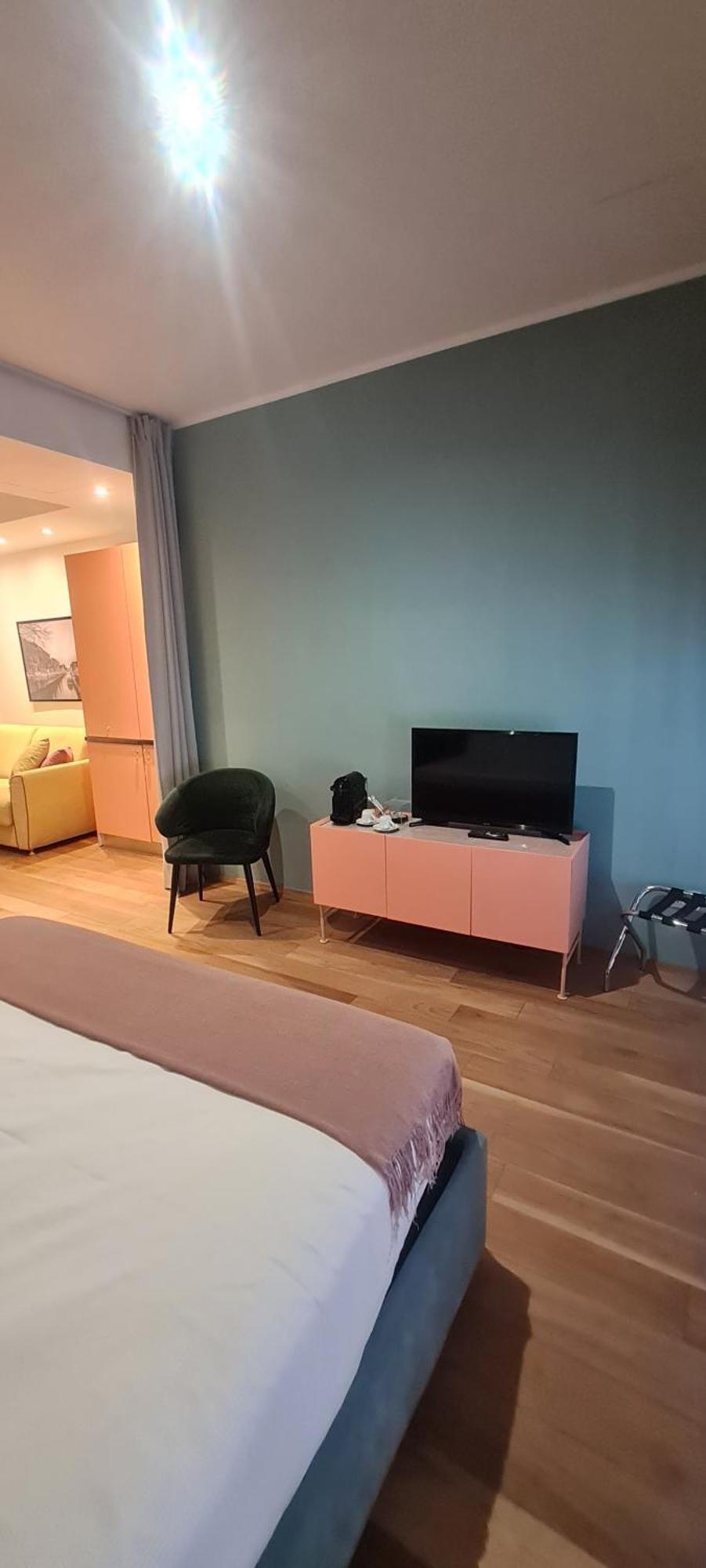 Nj Hotels & Apartments San Pietro All'Orto 6 Milano Ngoại thất bức ảnh